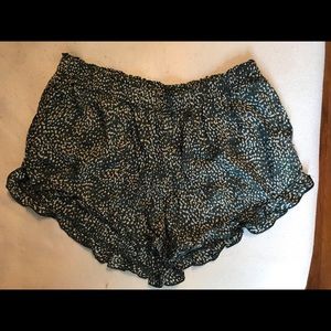 Melrose & Market shorts